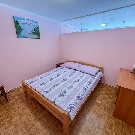 Apartman Laguna In With Parking